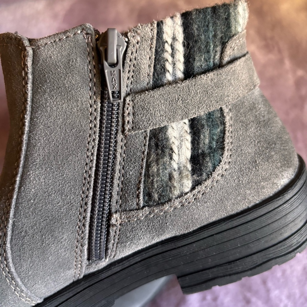 Earth Origins Water Repellent SuedeLeather Ankle Boots Tate Women's Size 8 - Picture 9 of 9